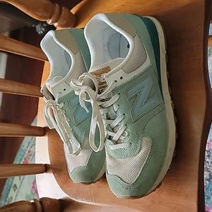 574 New Balance Turquoise Sneakers